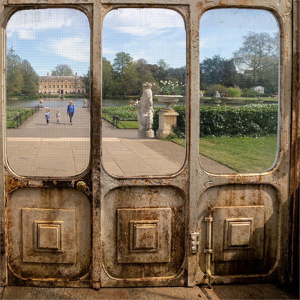 20 DAY OUT AT KEW by David Knapp