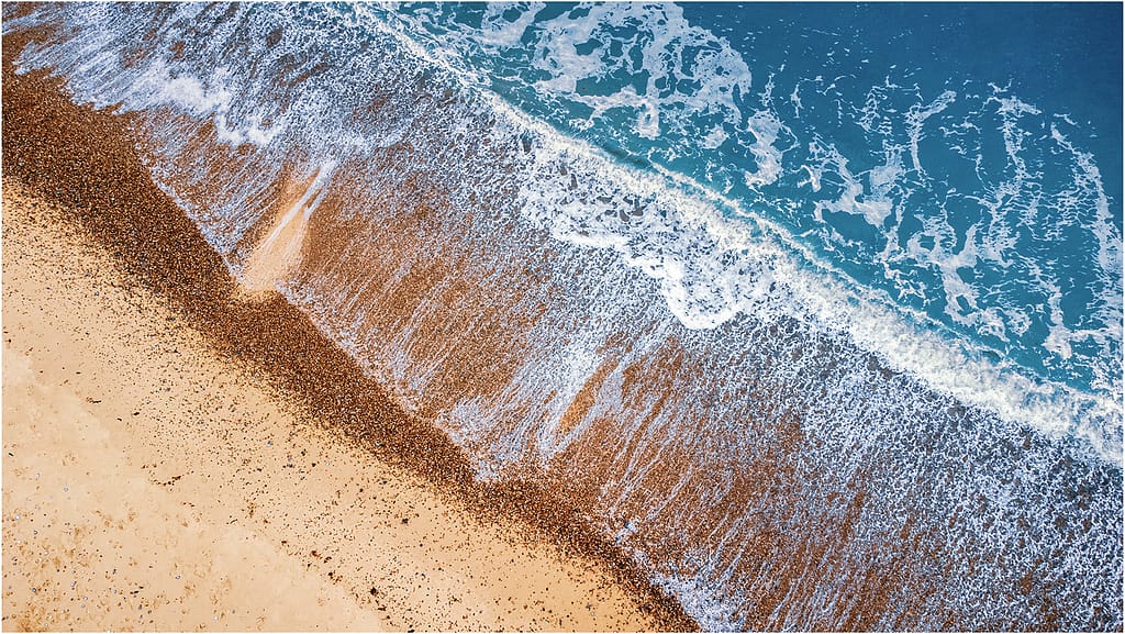 18 SAND MEETS SEA by Lee Odell