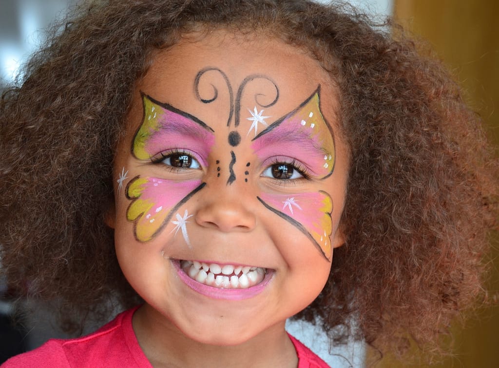 18 FACE PAINT by Roni Ames