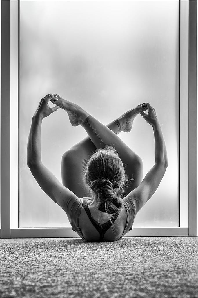 19 FIGURE EIGHT by David Knapp