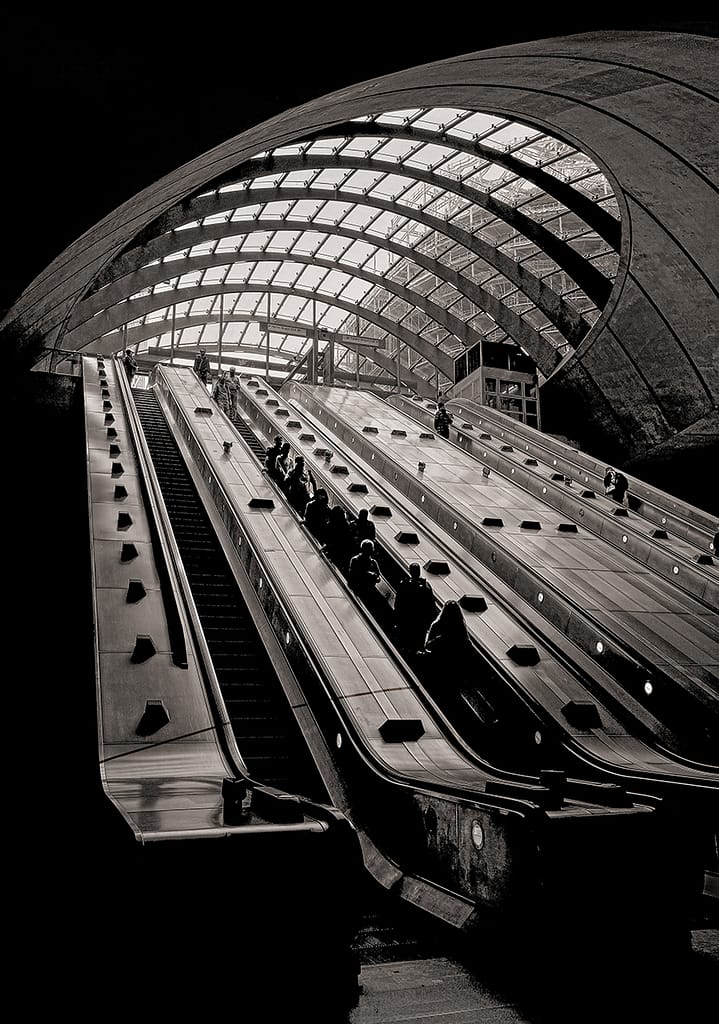 18 HEADING UNDERGROUND by Richard Burn