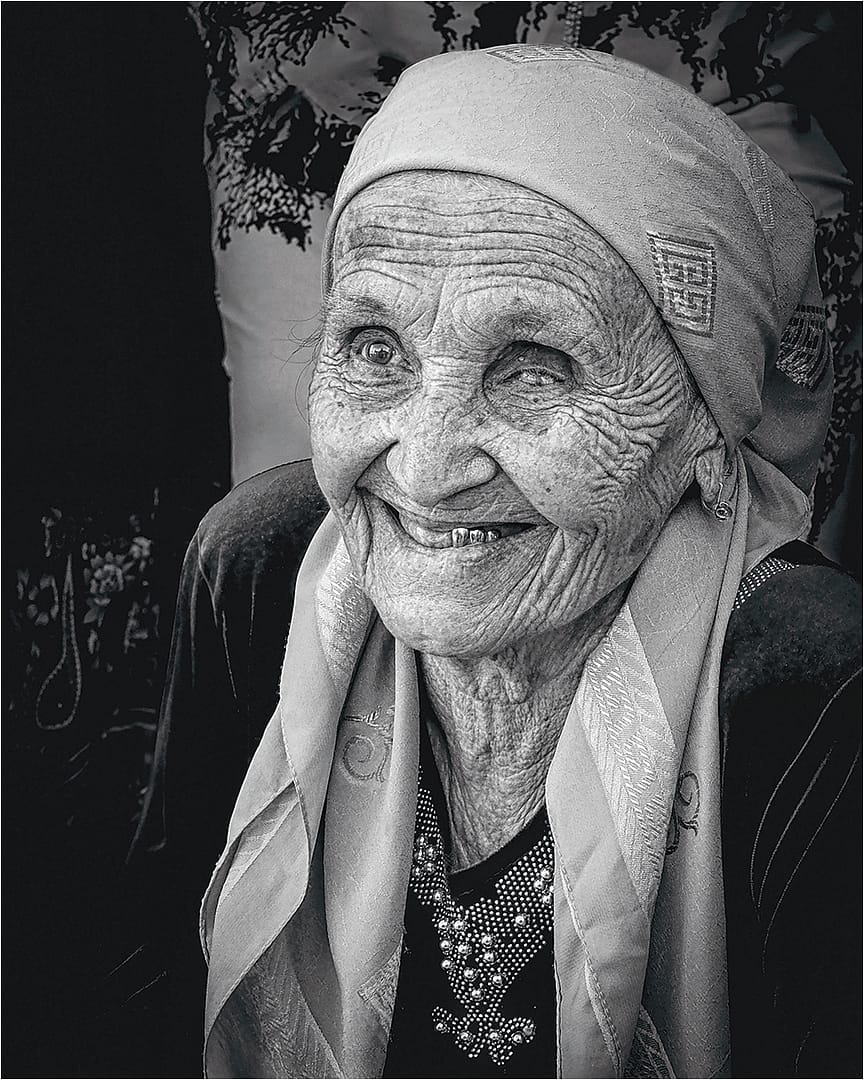 19 THAT SMILE by Richard Burn